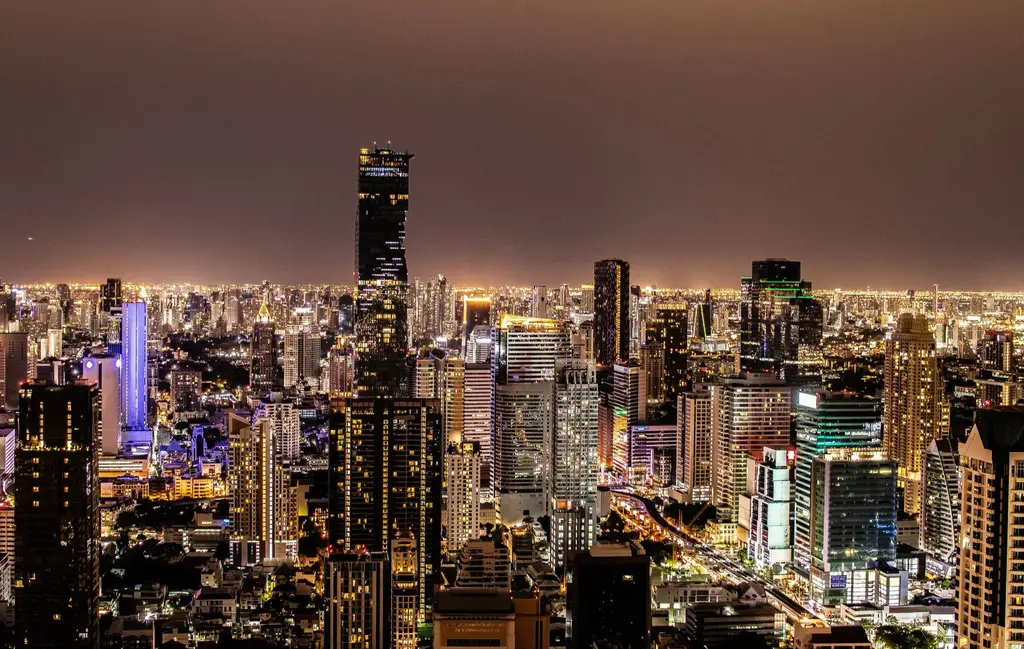 เส้นขอบฟ้ากรุงเทพยามค่ำคืน ที่ตั้งของ Data Center ในประเทศไทย